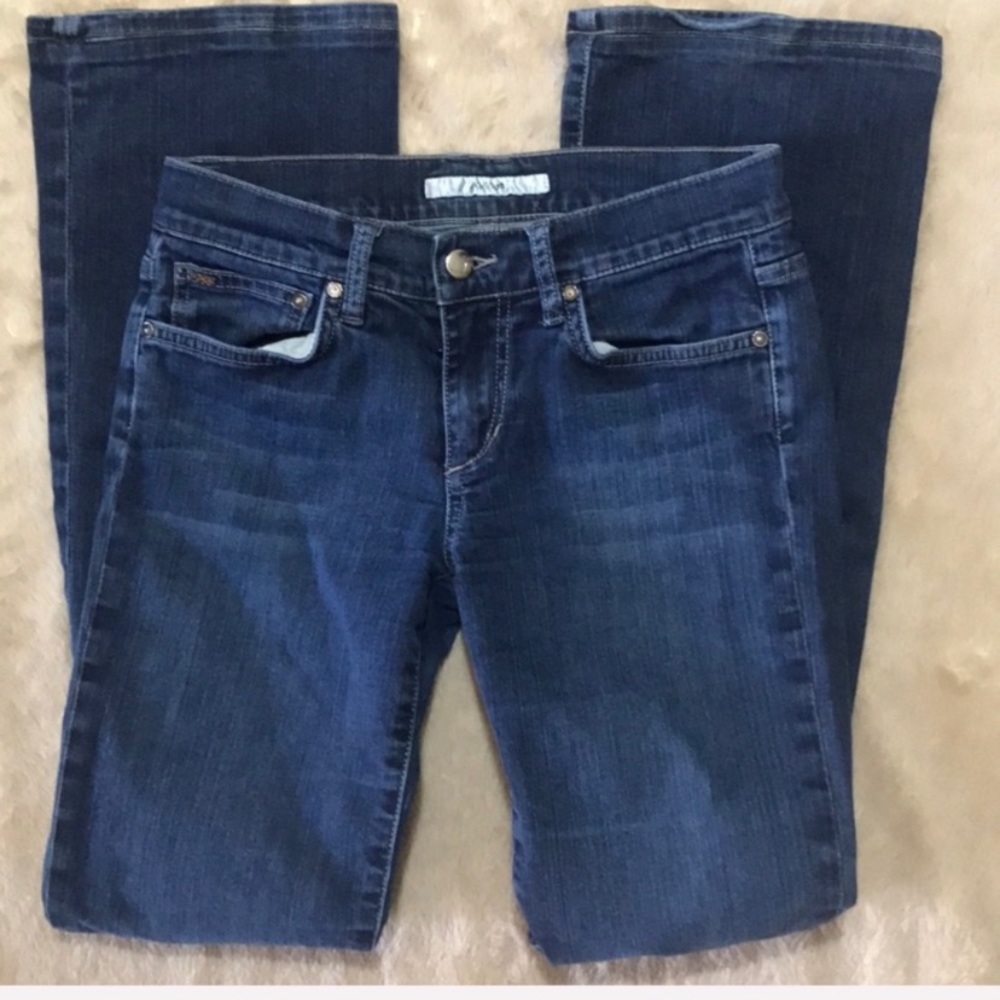 Joe’s Jeans Bootcut. Size 28